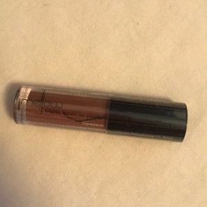 Mellow matte liquid lip paint